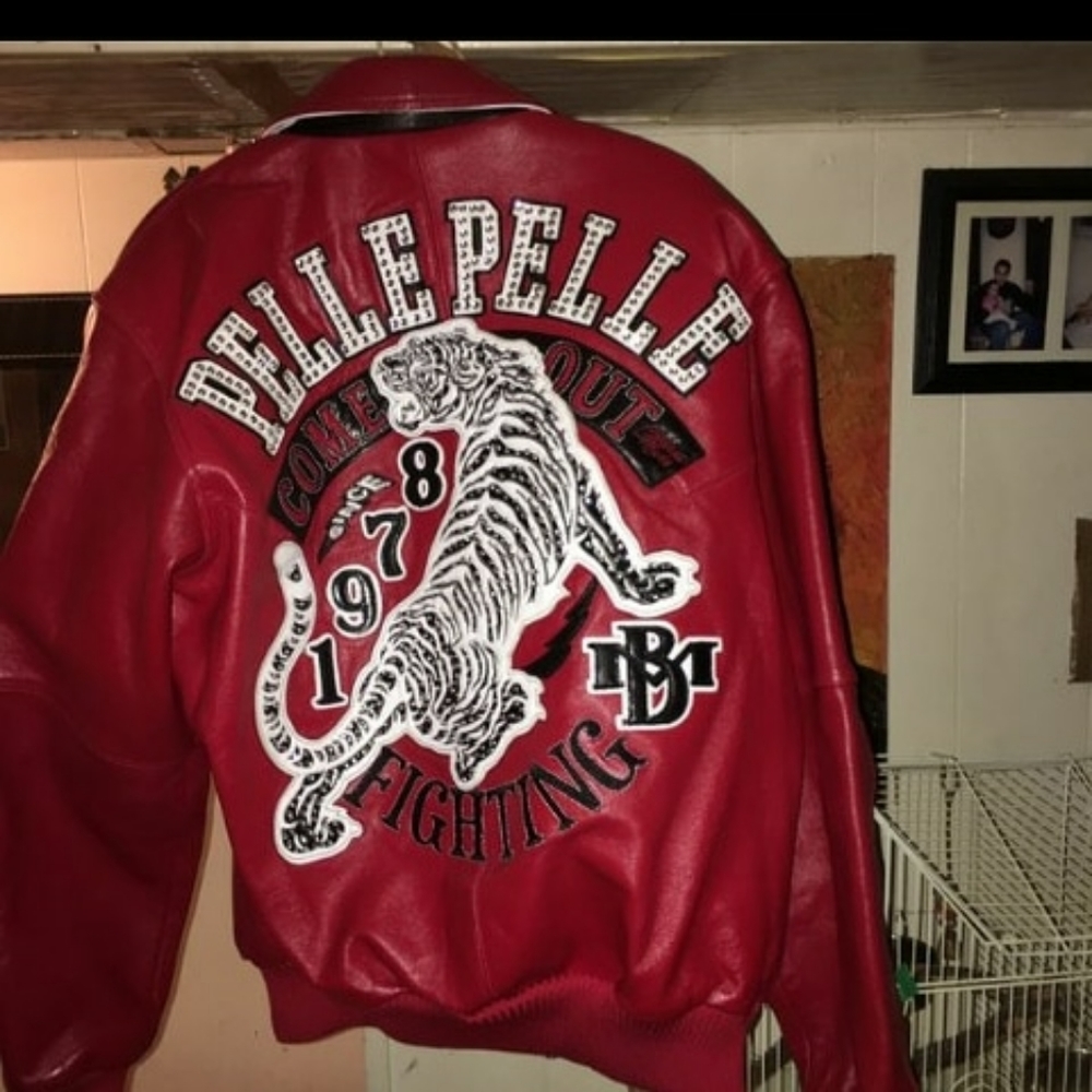 PELLE PELLE SIZE 44 STILL NEW